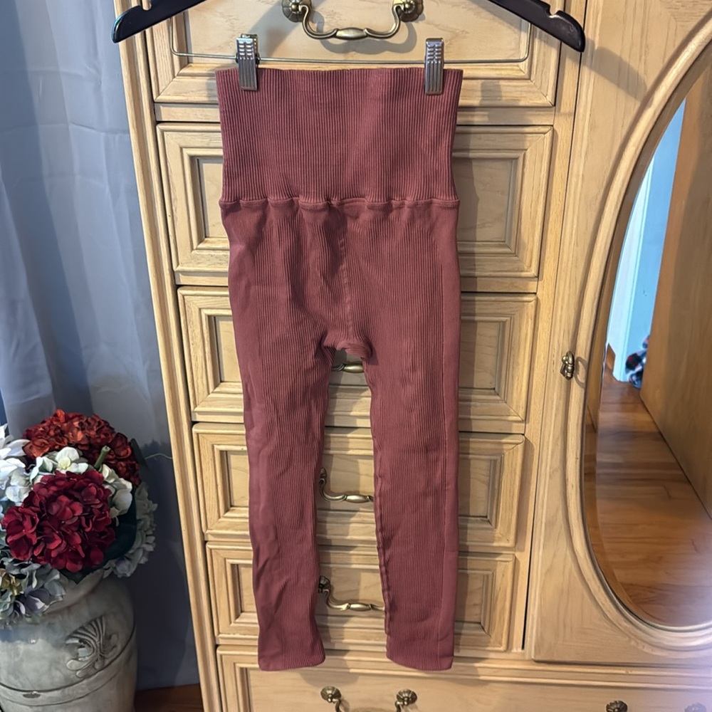 Free People High-Waisted Ribbed Leggings - Rust - Picture 5 of 5